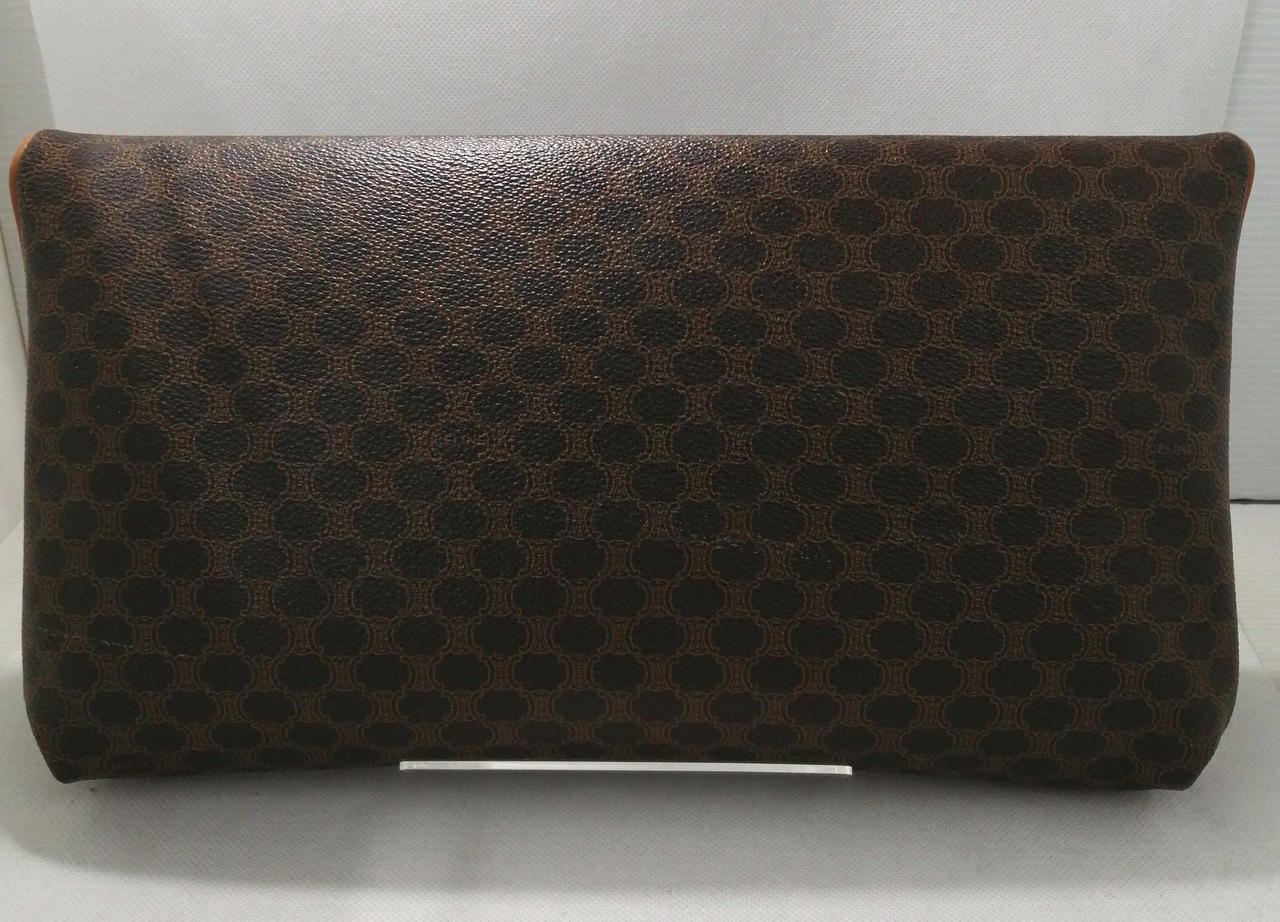 使用に伴うスレがございます。