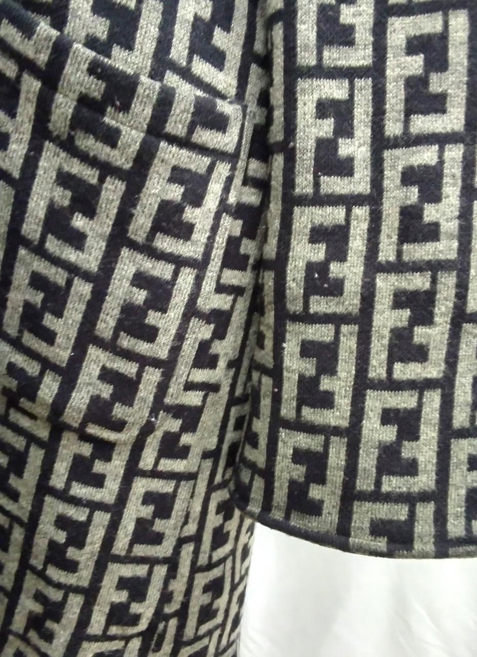 着用に伴う毛玉があります