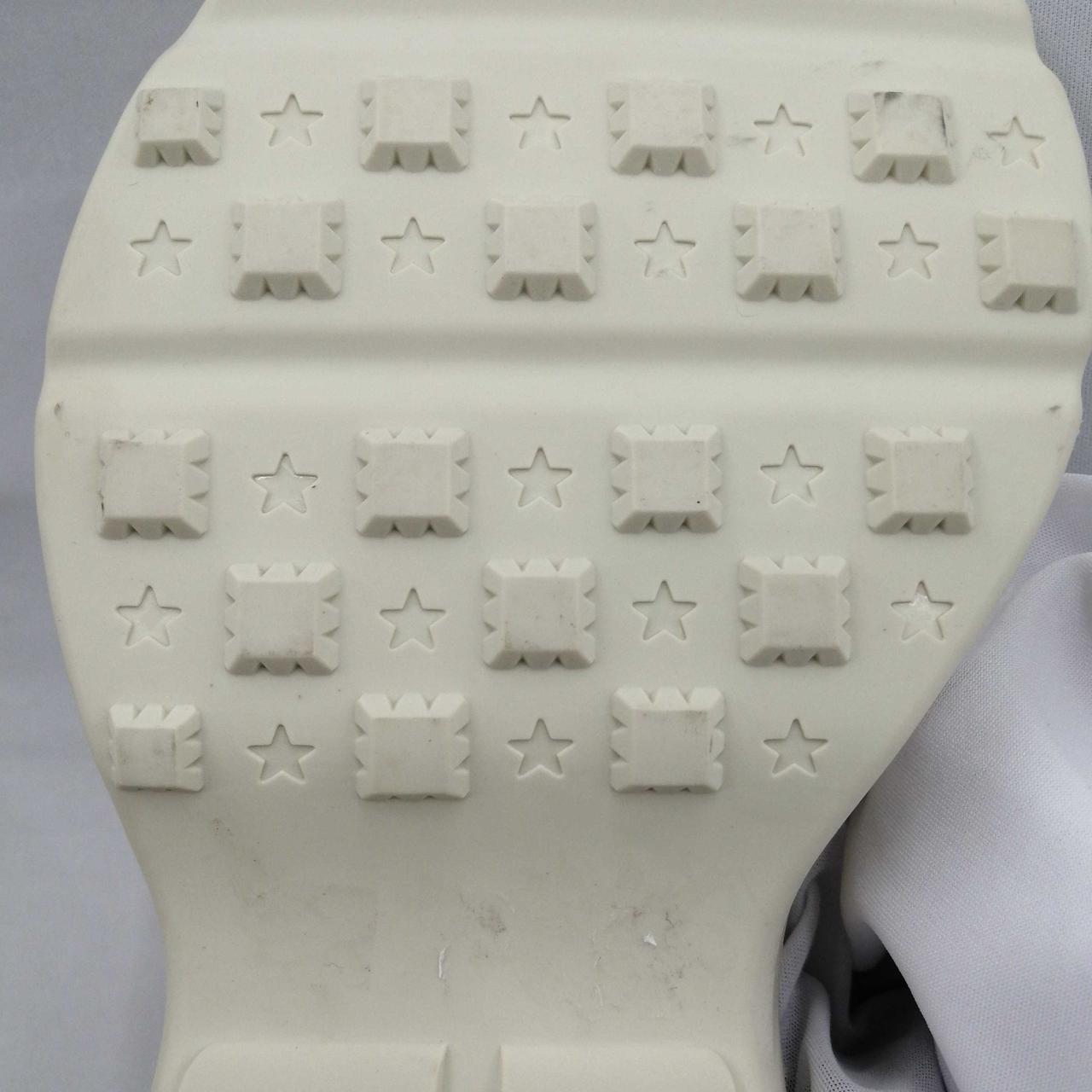 シール跡、黒い汚れあり