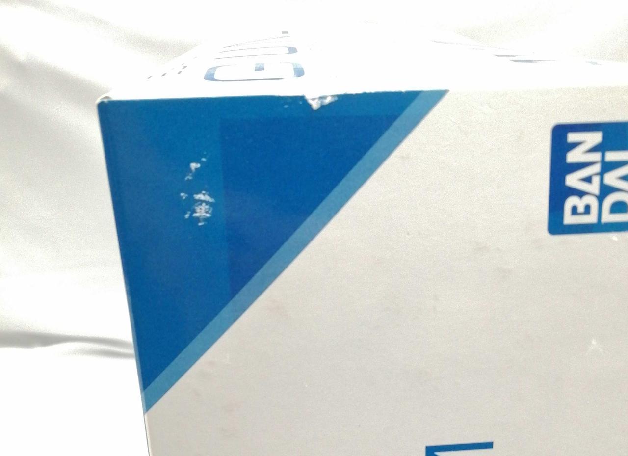 シール跡、日焼けあり