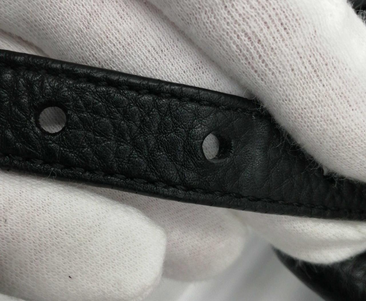 ショルダー調節穴伸びている箇所あり