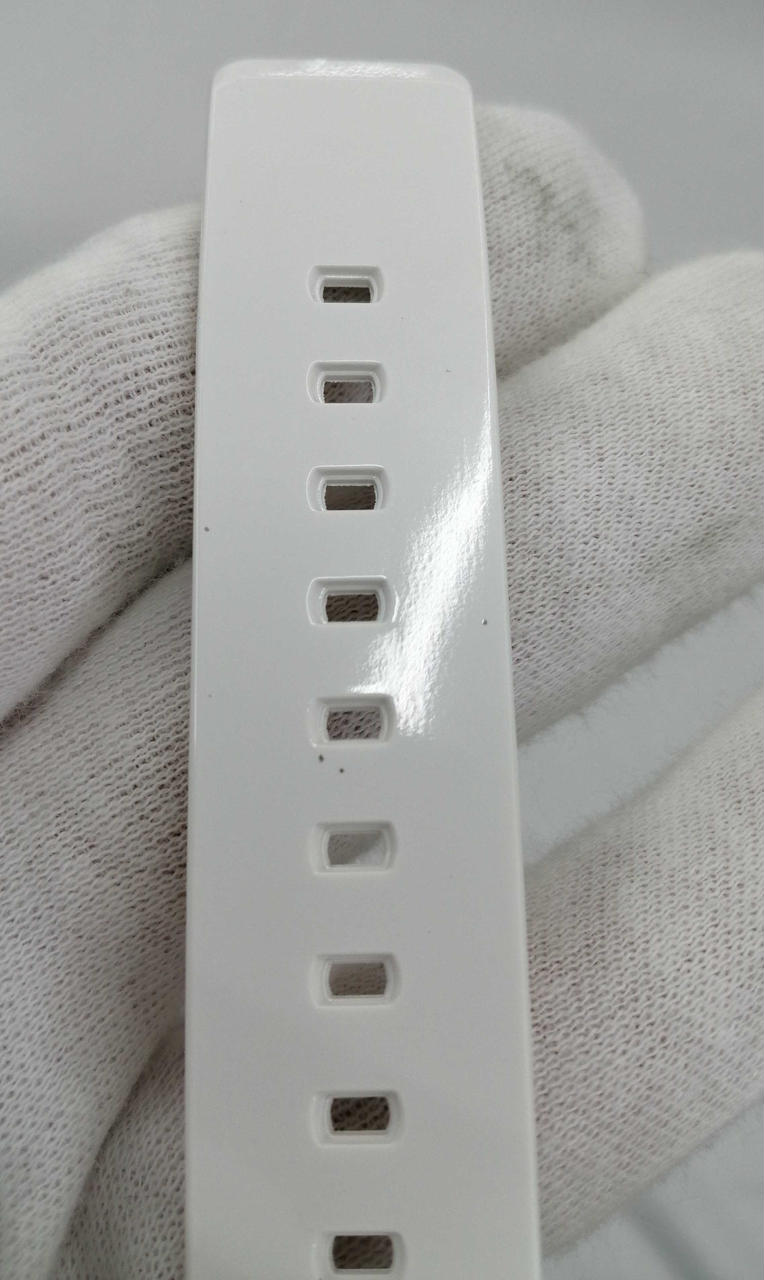 ベルト部分黒い汚れあり