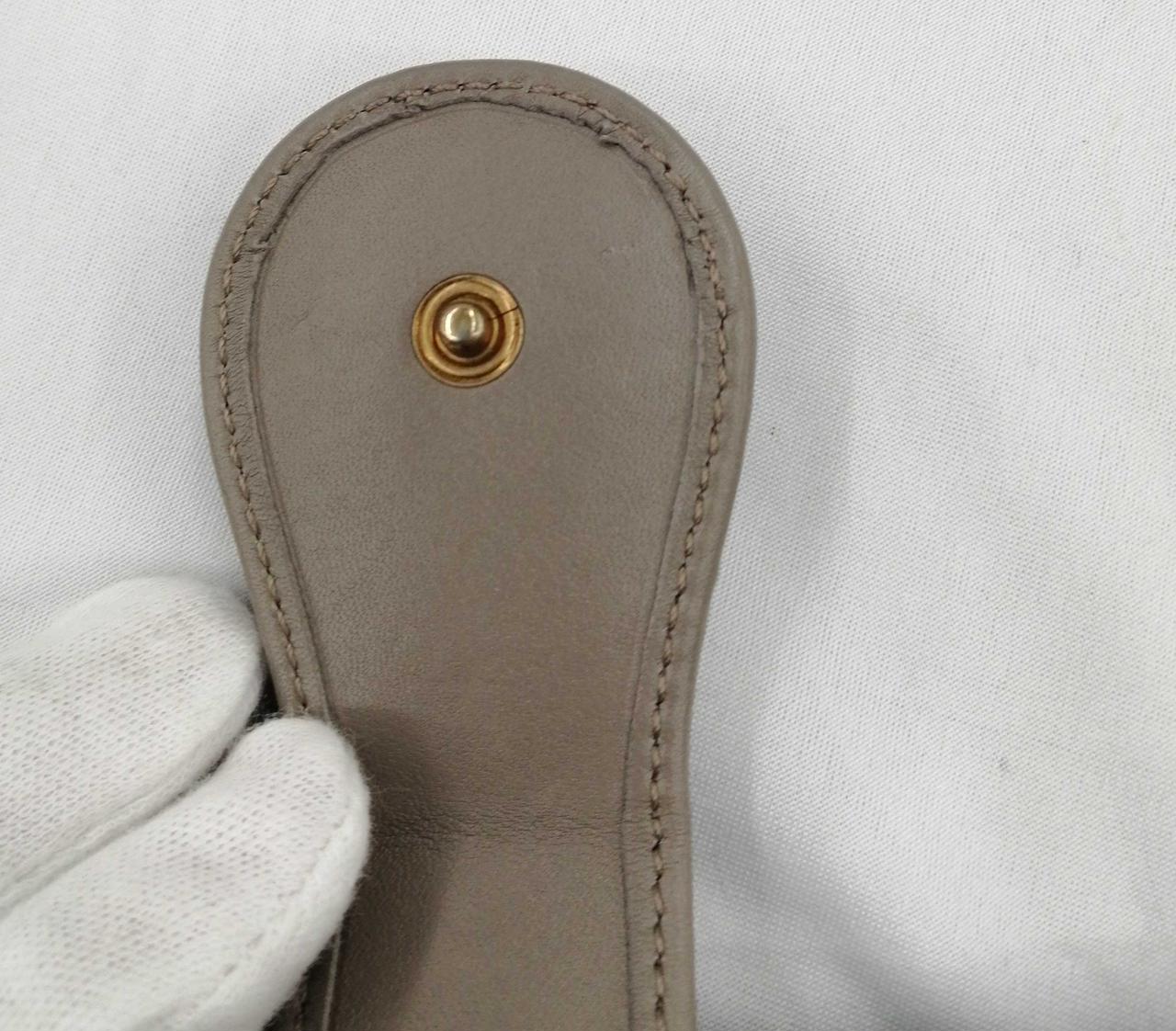 表面フタ裏側細かなキズあり