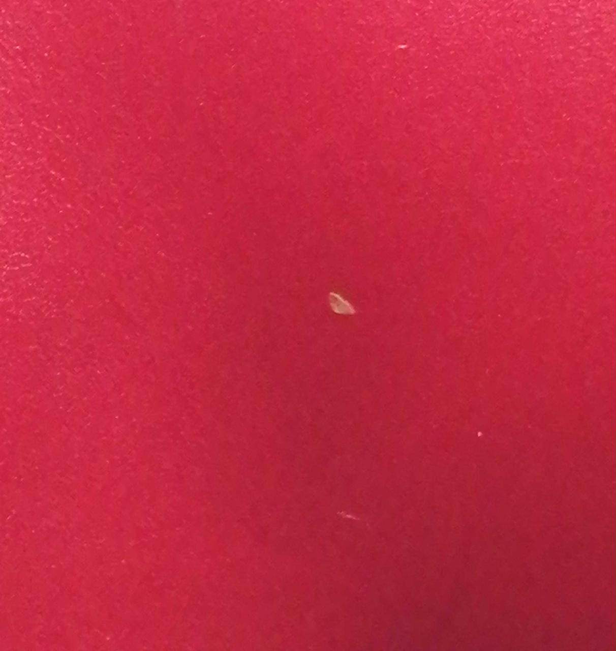 札入れ部分キズあり