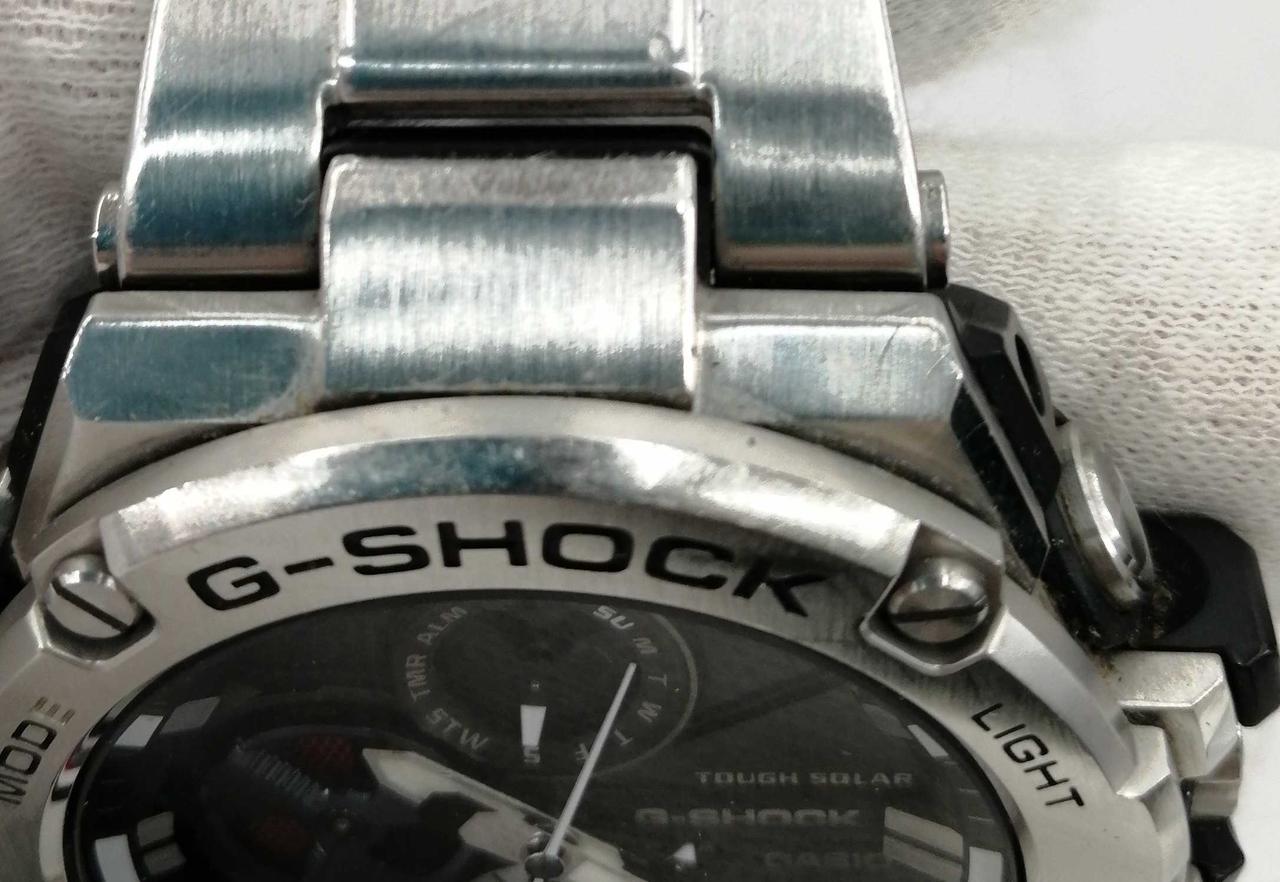 右上白く汚れあり