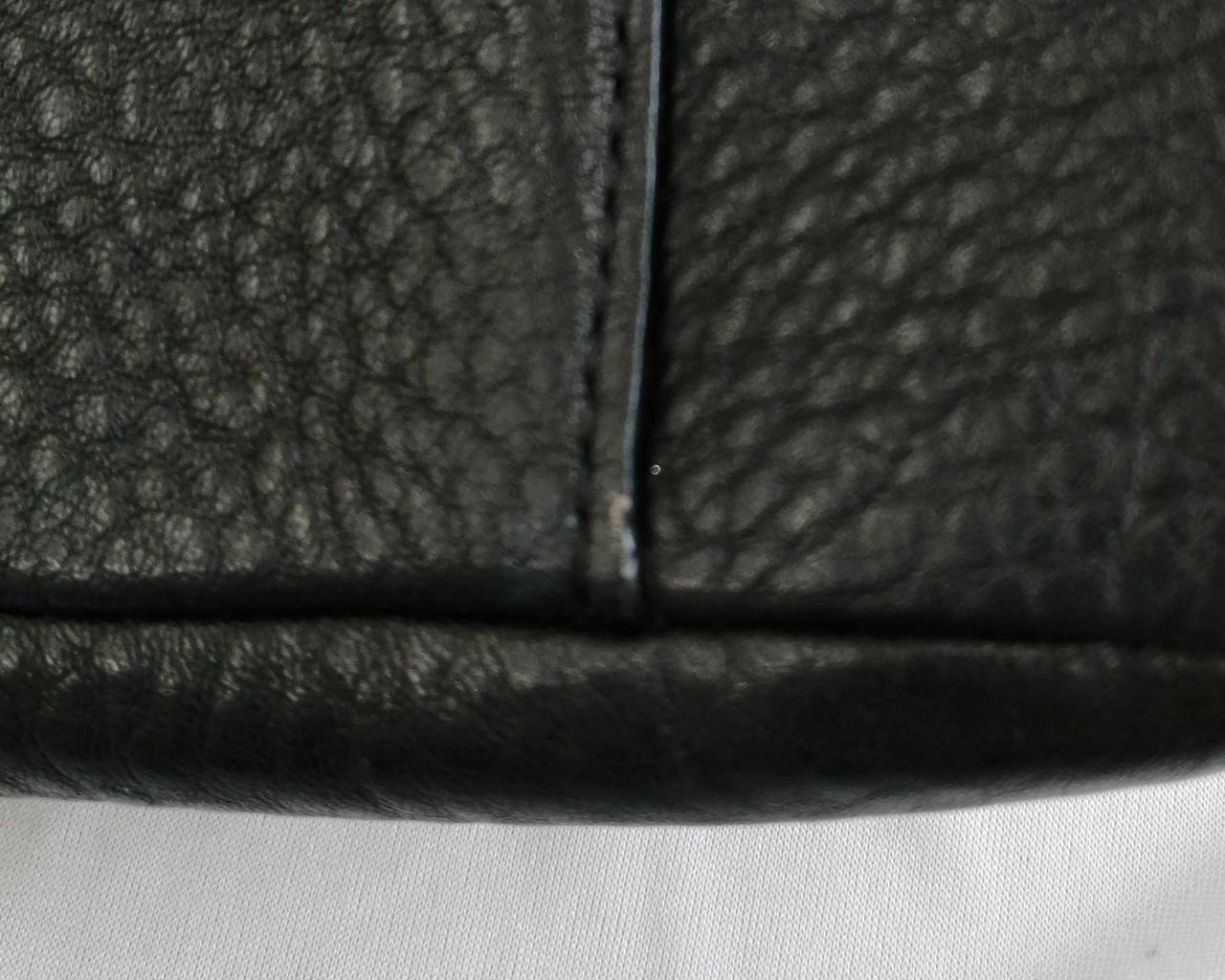 底部分剥がれあり