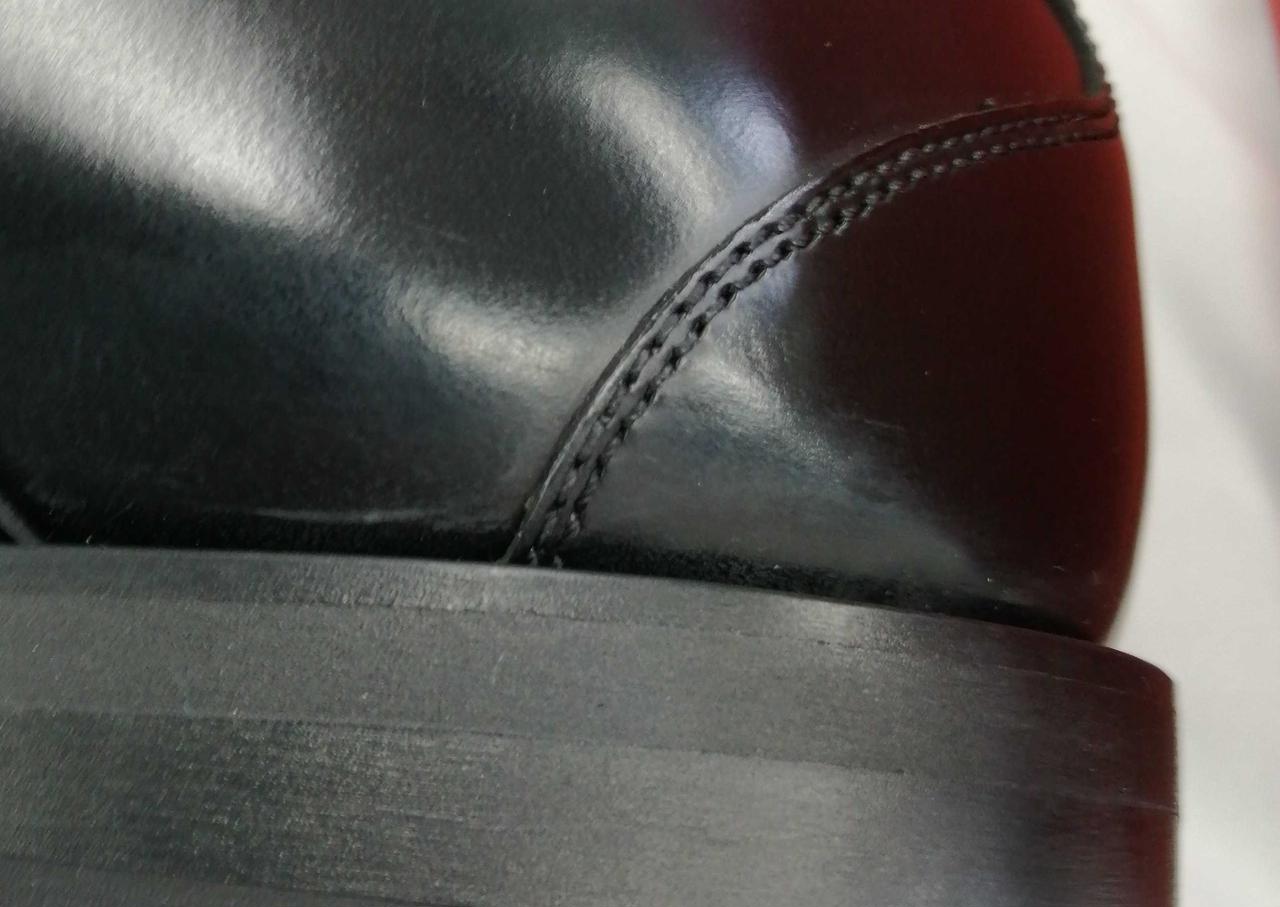 かかと付近擦れあり