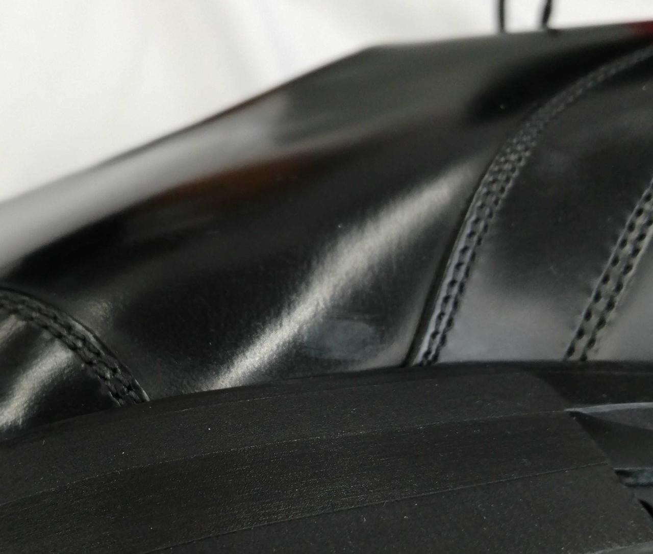 かかと付近擦れあり