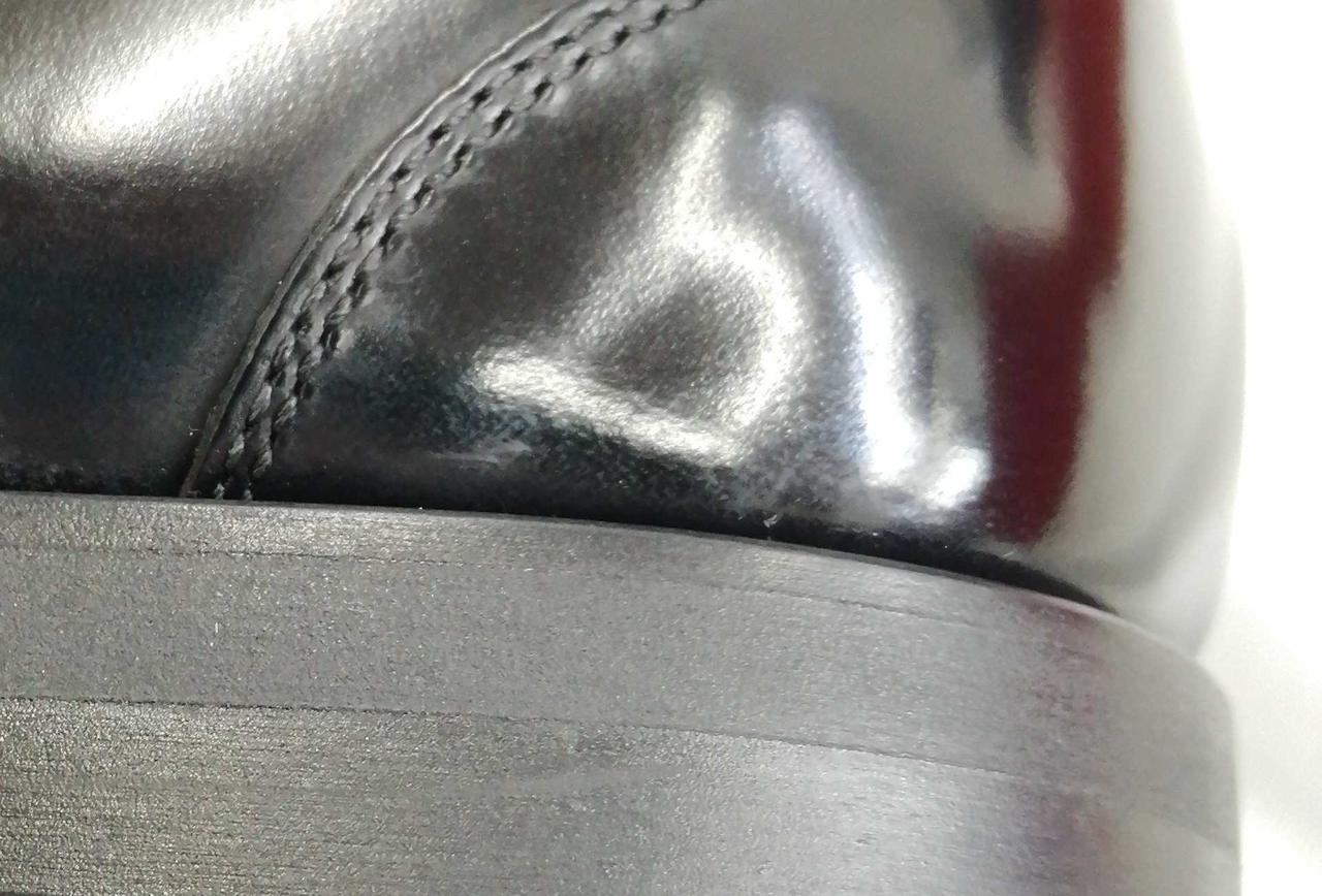かかと付近擦れあり