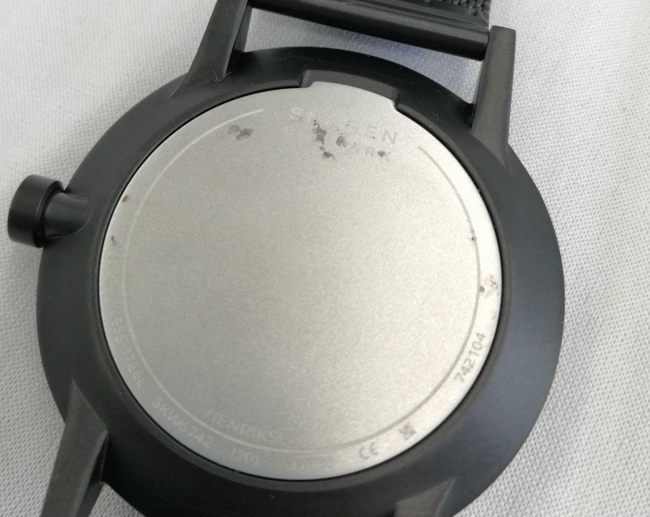 文字盤裏側汚れあり