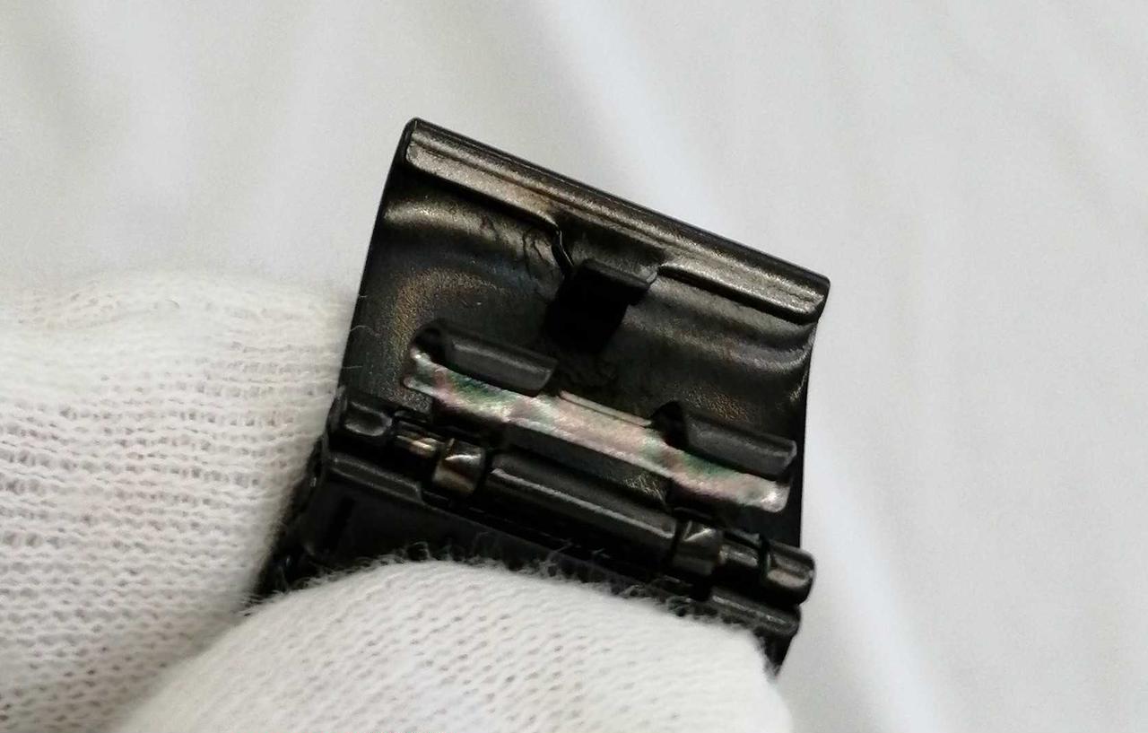 金具部分汚れあり