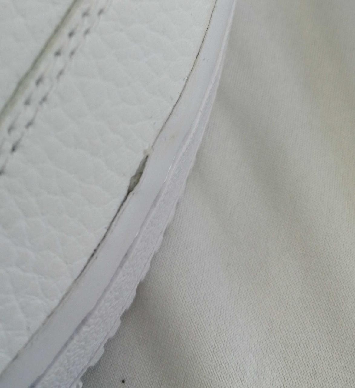 左足ミドルソール部分若干の剥がれあり