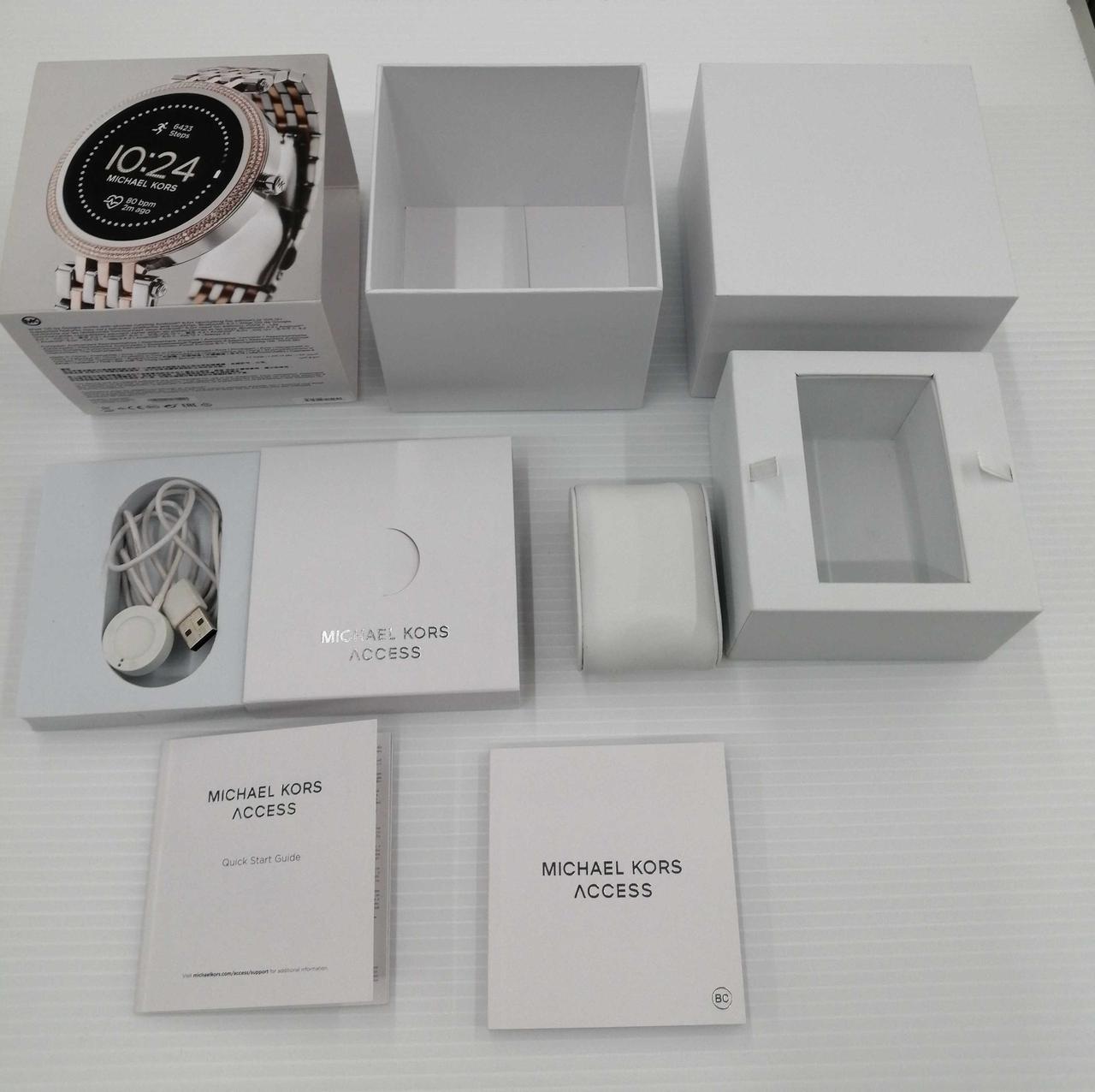 箱付き、付属品あり