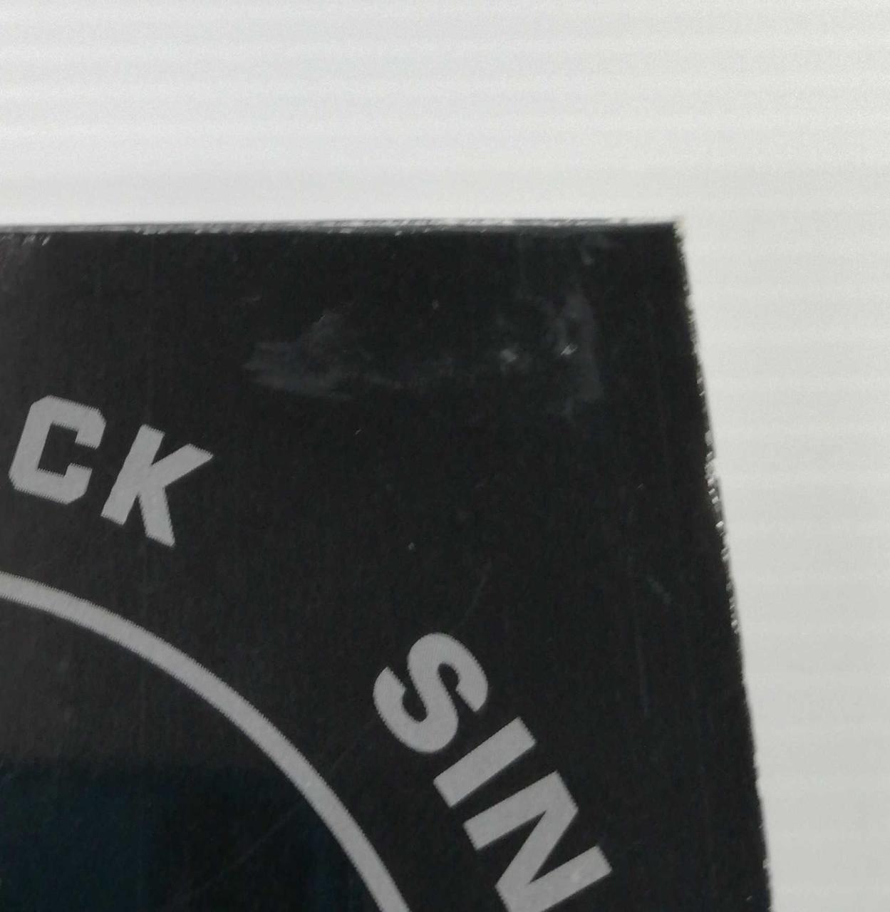 箱シール跡あり