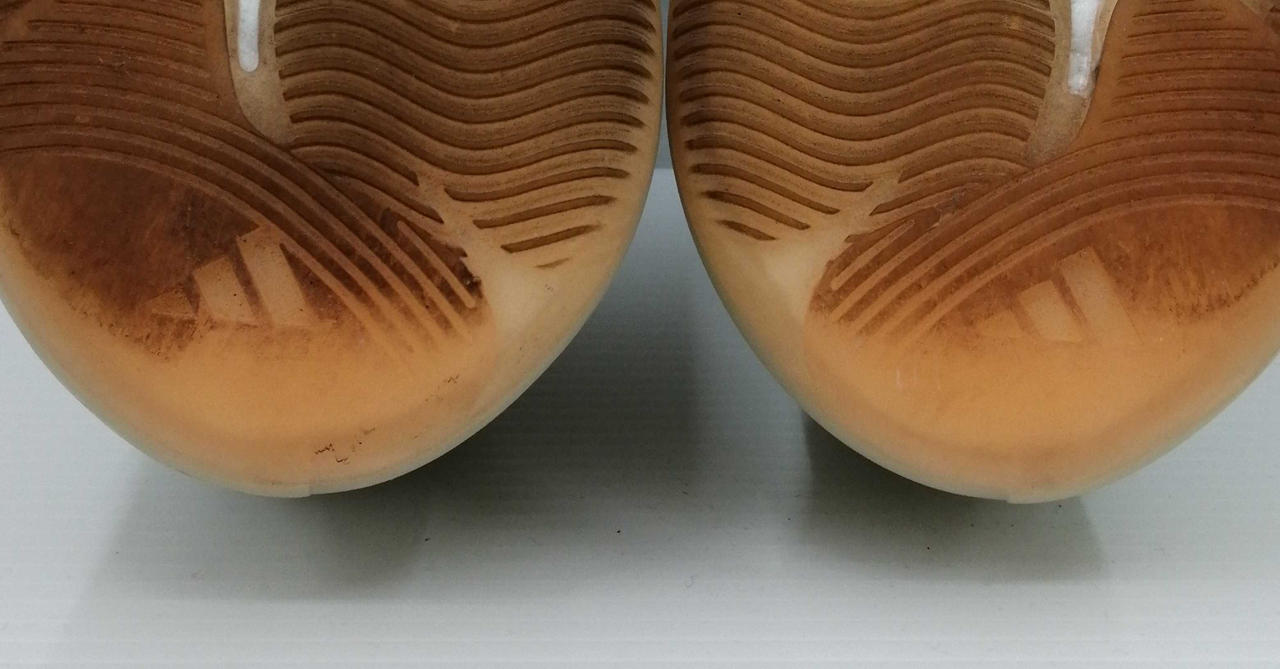 かかと部分擦り減りあり