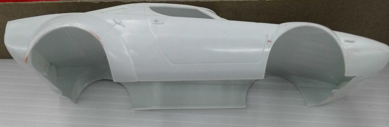 ボディ赤色付着あり