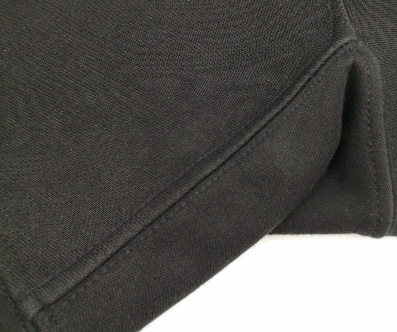 肩部分白っぽい箇所あり