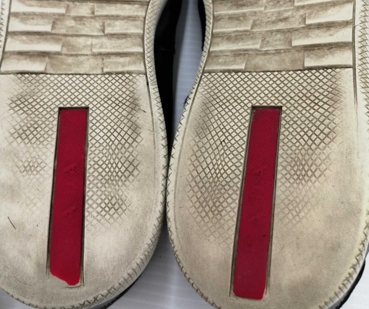 靴底ロゴ消えかかっています