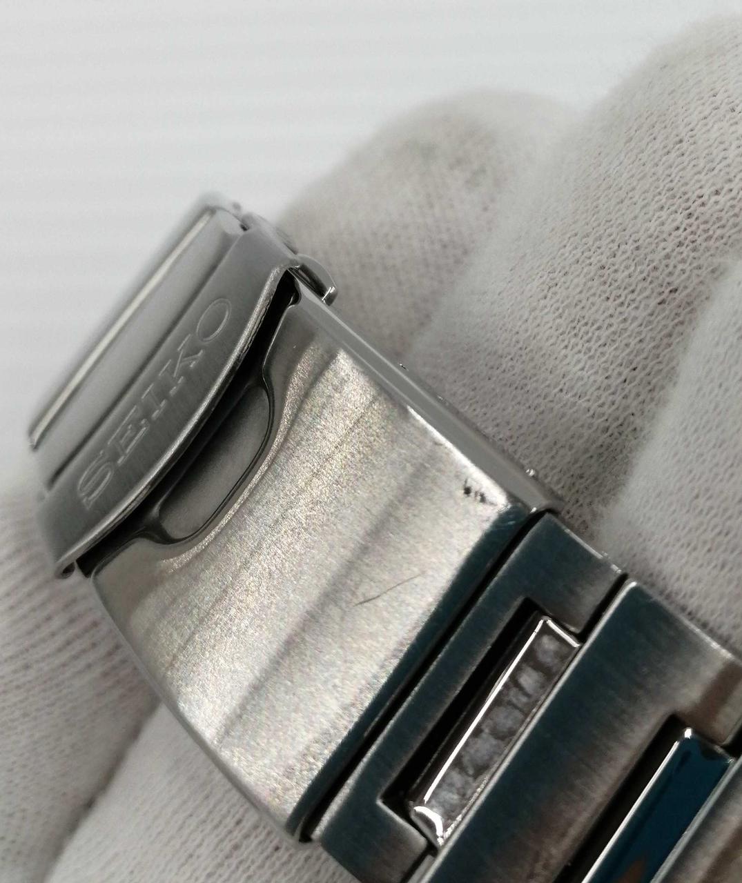 バックル部分キズあり