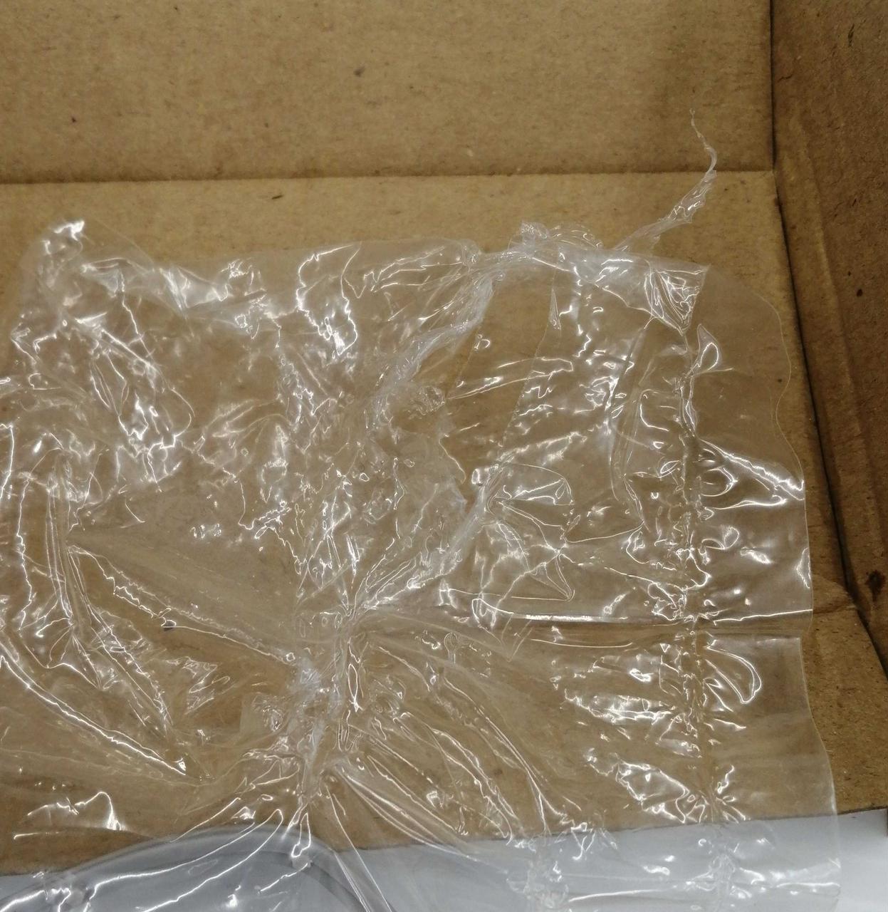 ビニール開いてます