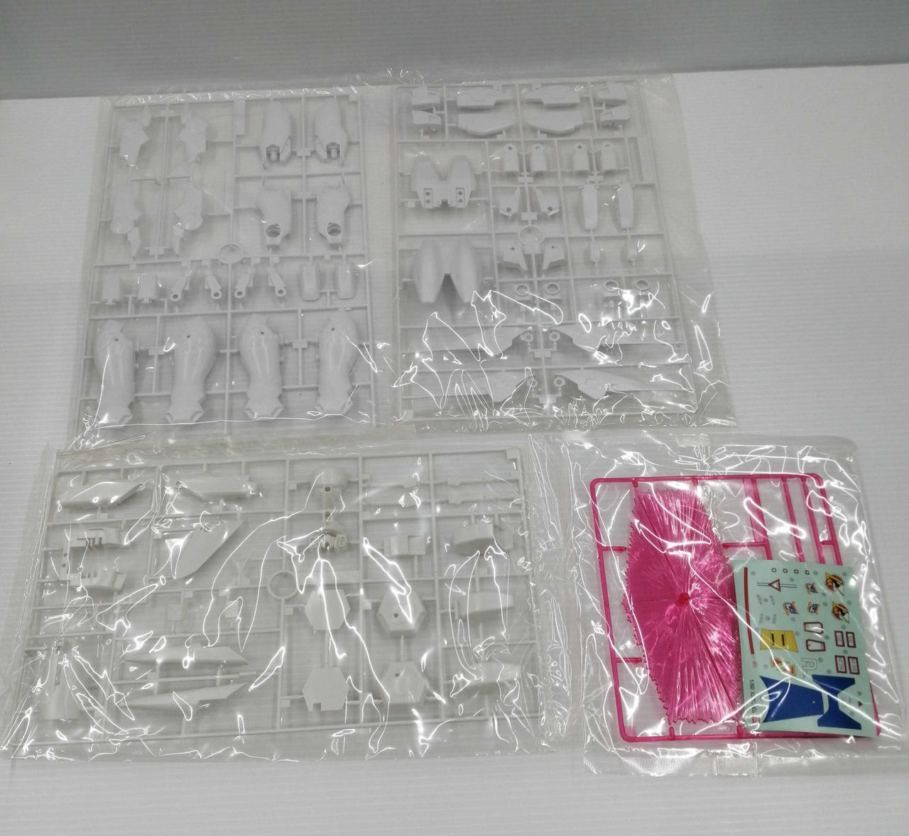 パーツ一部日焼けあり