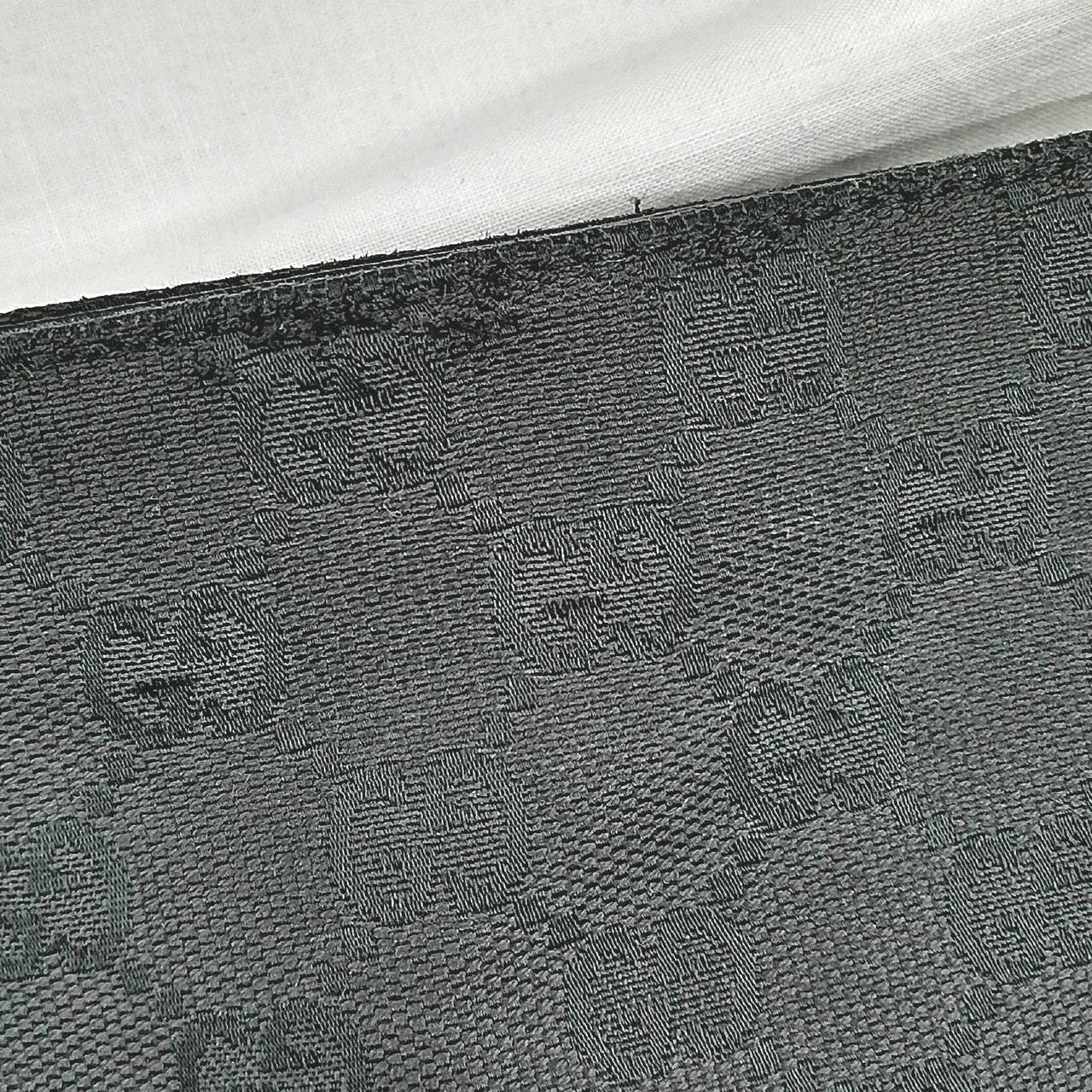 縁少々ほつれ、毛羽立ちあり