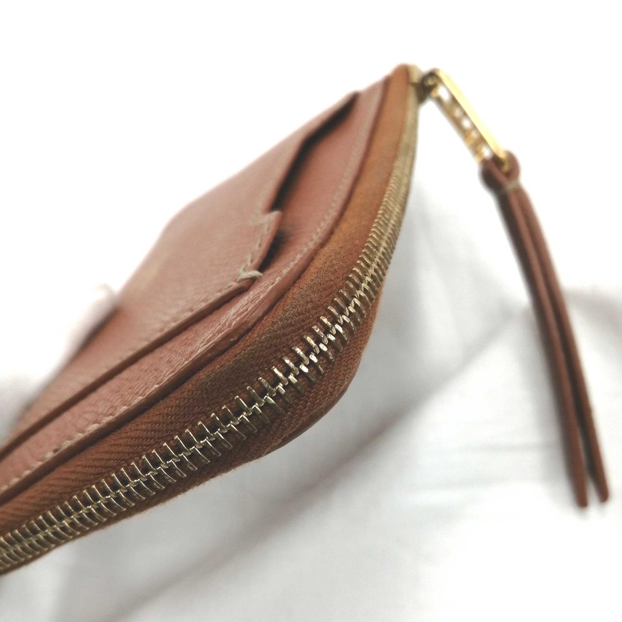 角擦れ、少々汚れあり