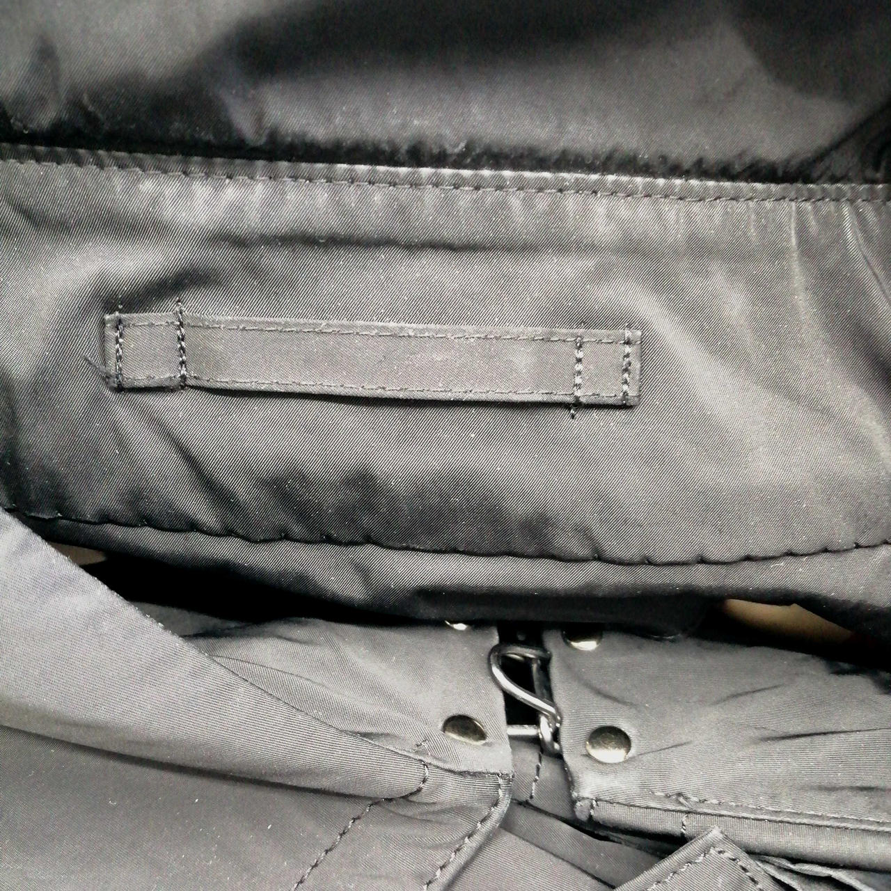 少々襟汚れあり