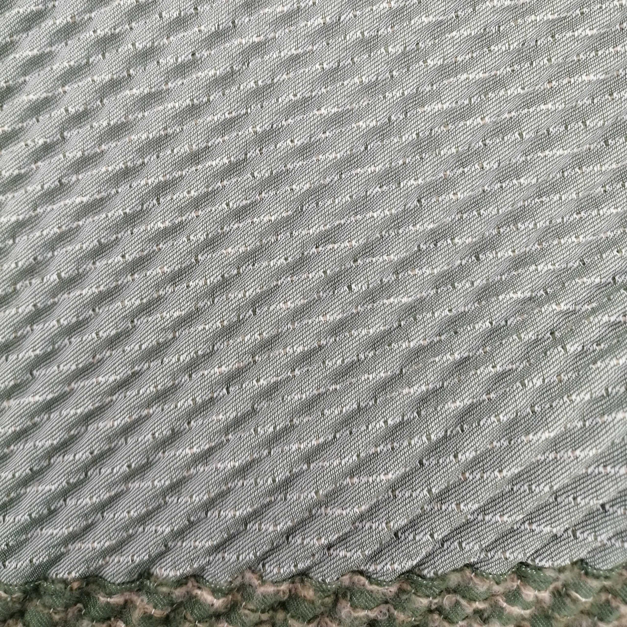 裏地プリーツ加工