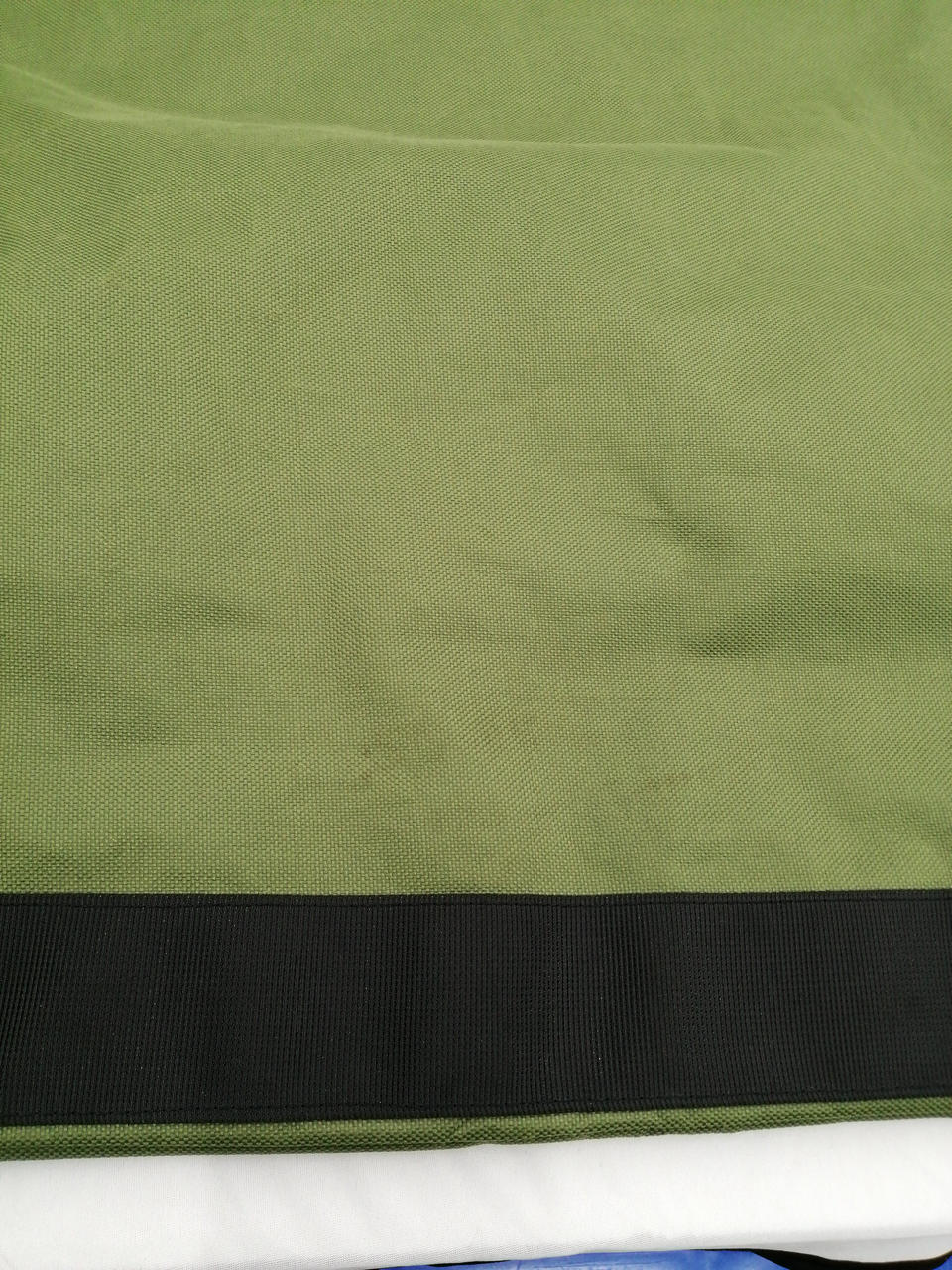 茶色の汚れあり