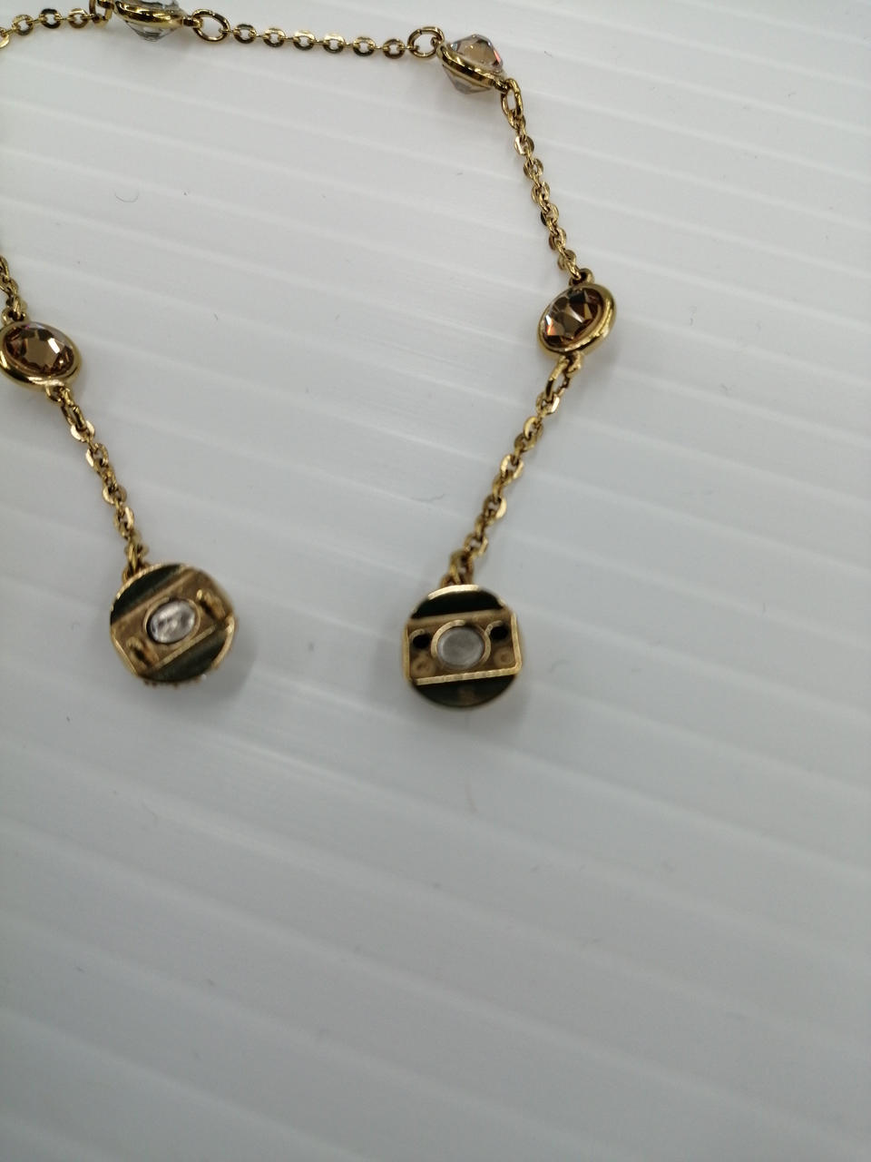 マグネット式です