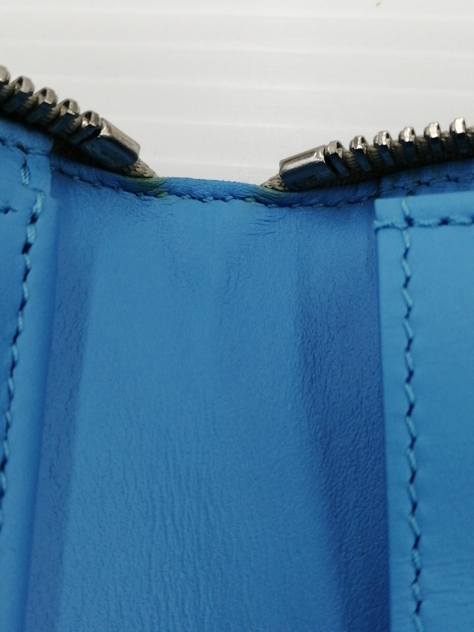 黄色い箇所あり