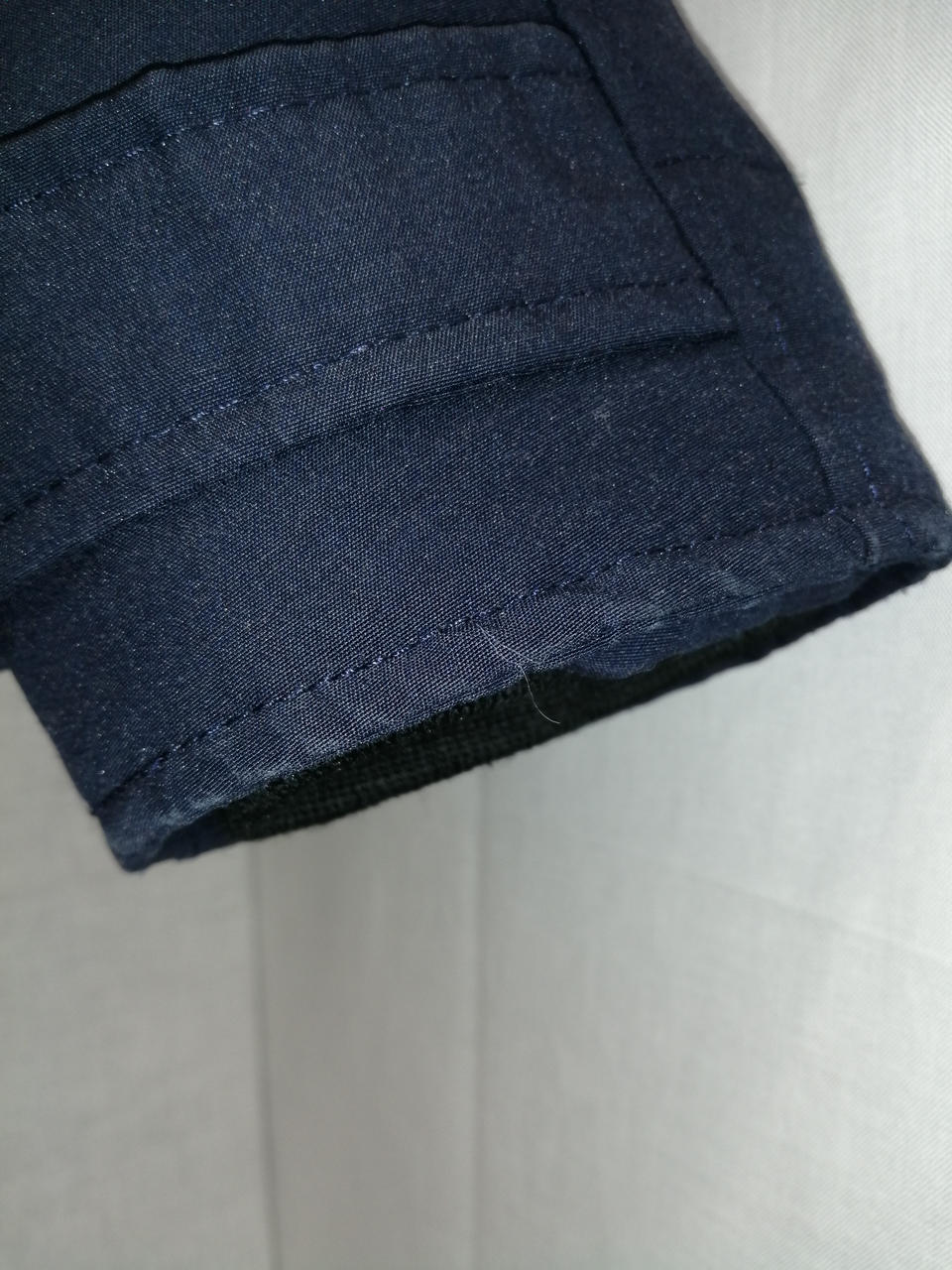 袖口少しスレあり