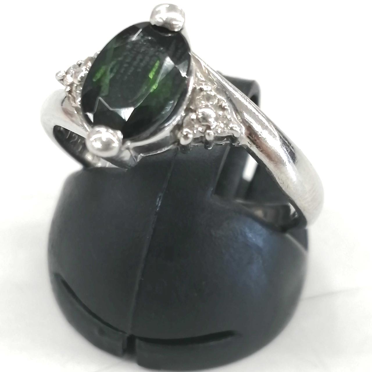 Pt900 プラチナ　緑石2ct リング 11号 グリーントルマリン 2.39ct ダイヤモンド 0.16ct リング