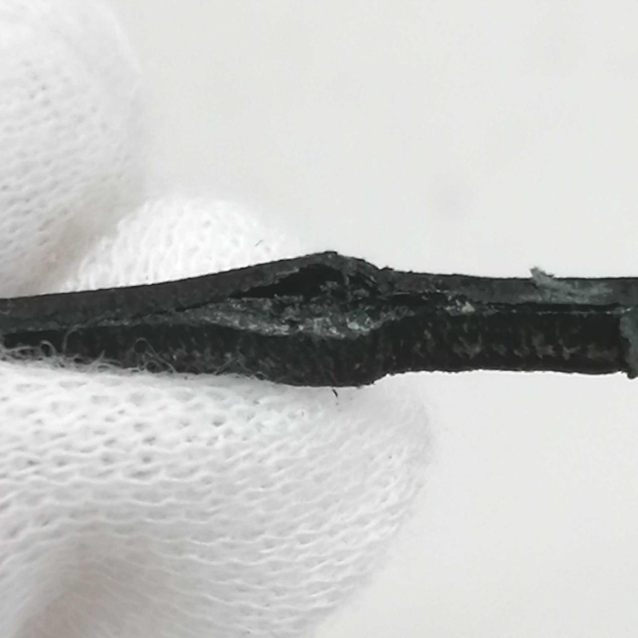 レザー傷みあり