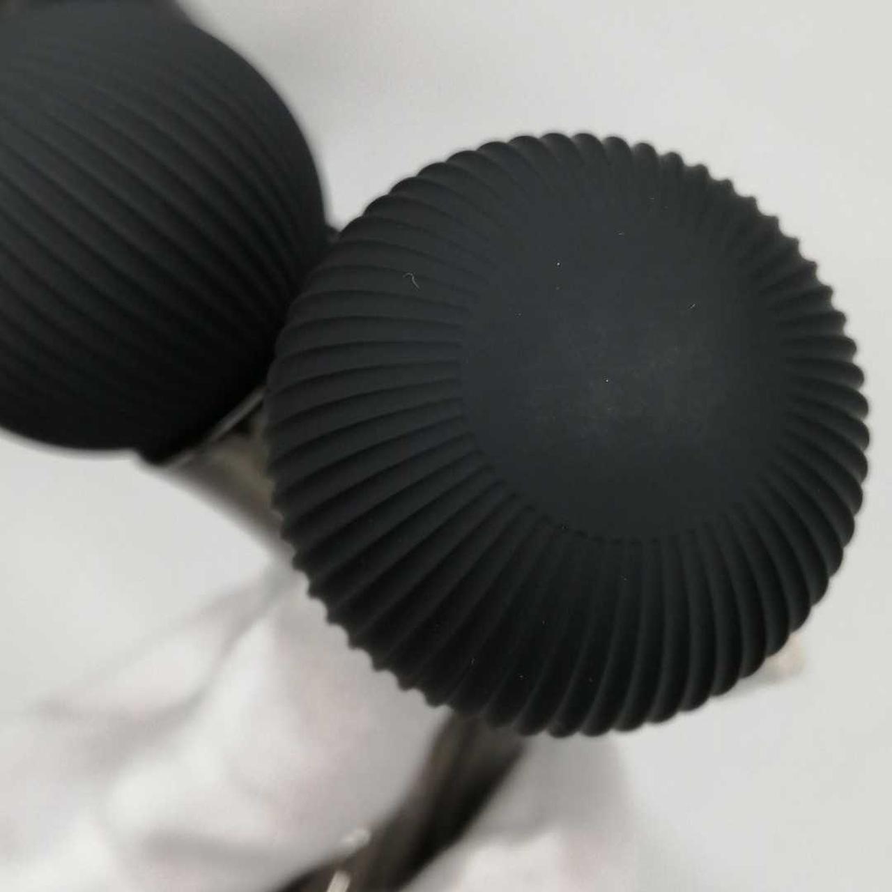 左右どちらにもスレあとあり