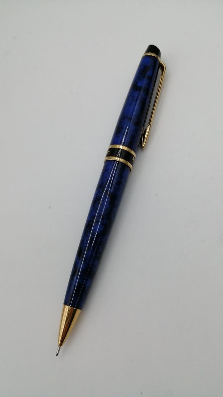 シャープペンシル