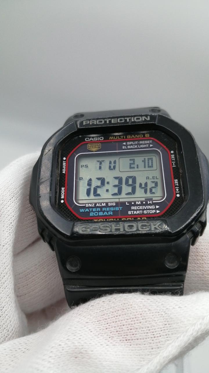 時間のあたりに傷あります