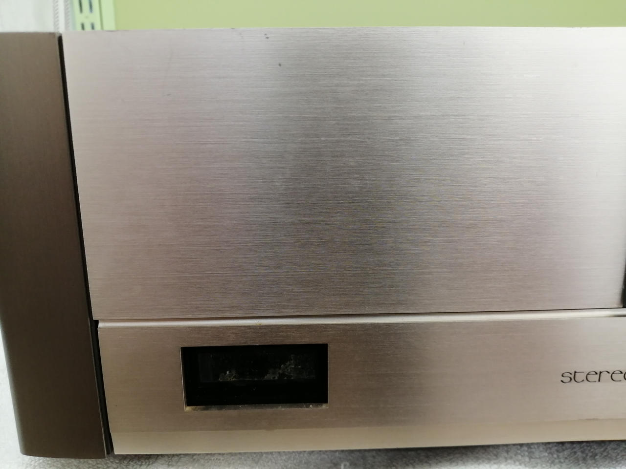 スイッチカバー欠品。