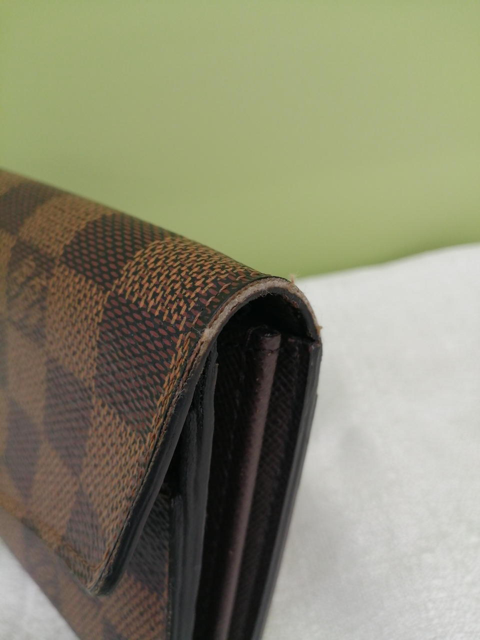 角にイタミあり