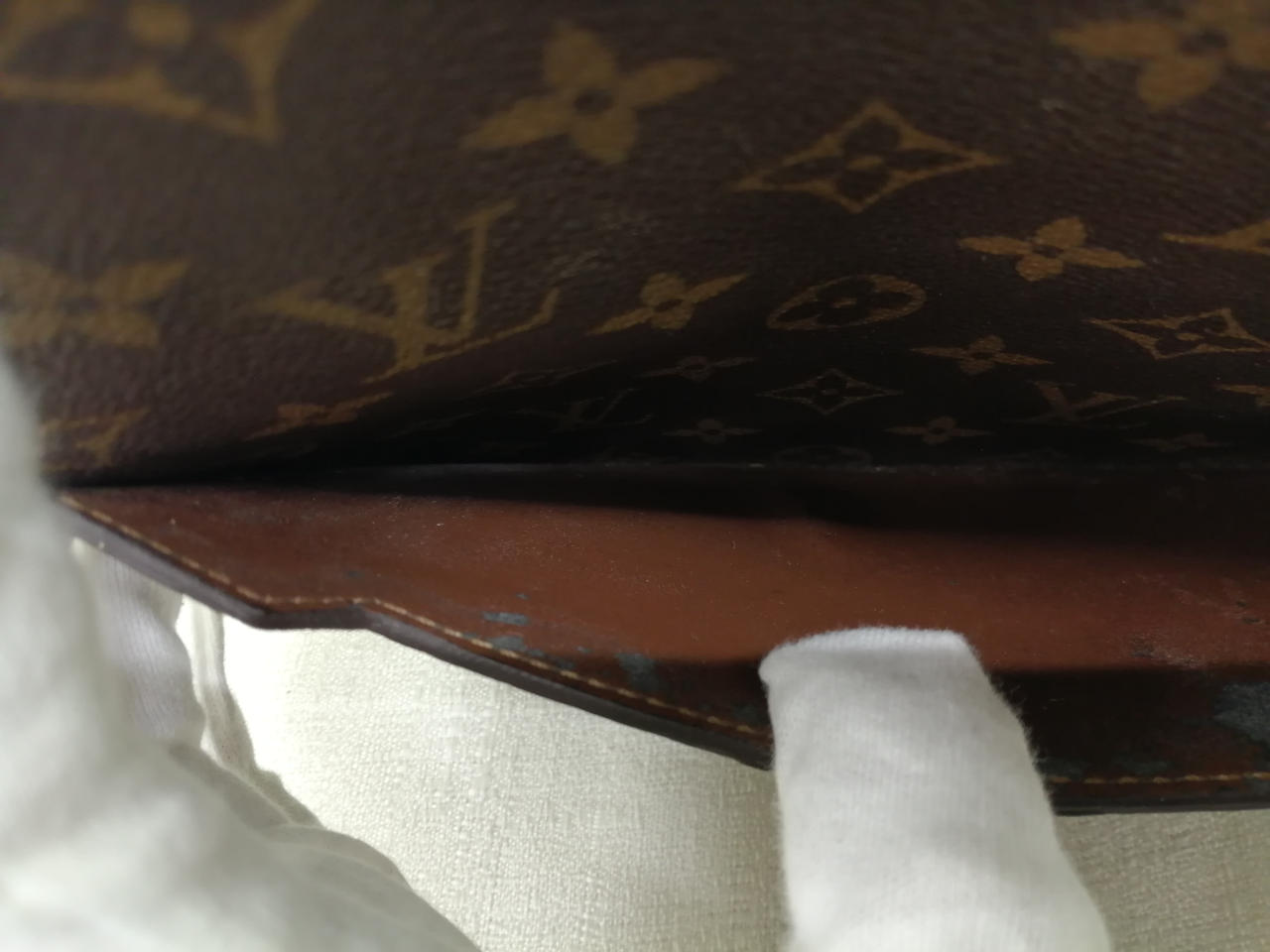 カビ・劣化あり