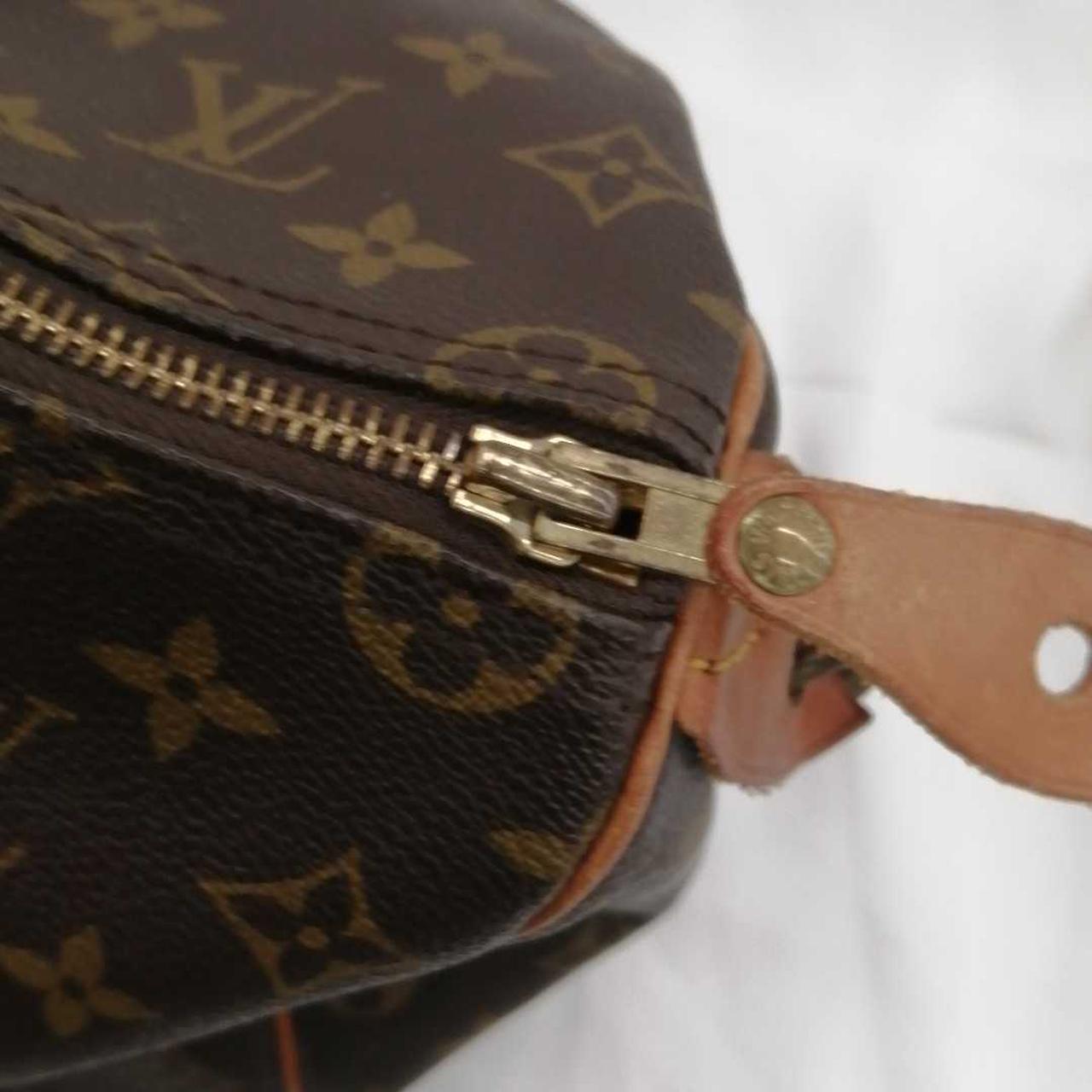 ジッパー劣化あり