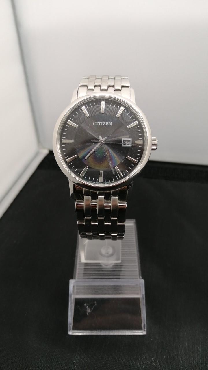 シチズン　クオーツ腕時計　カットガラス/デイデイト稼働品　ユーズド美品 シチズン クオーツ腕時計 カットガラス/デイデイト稼働品