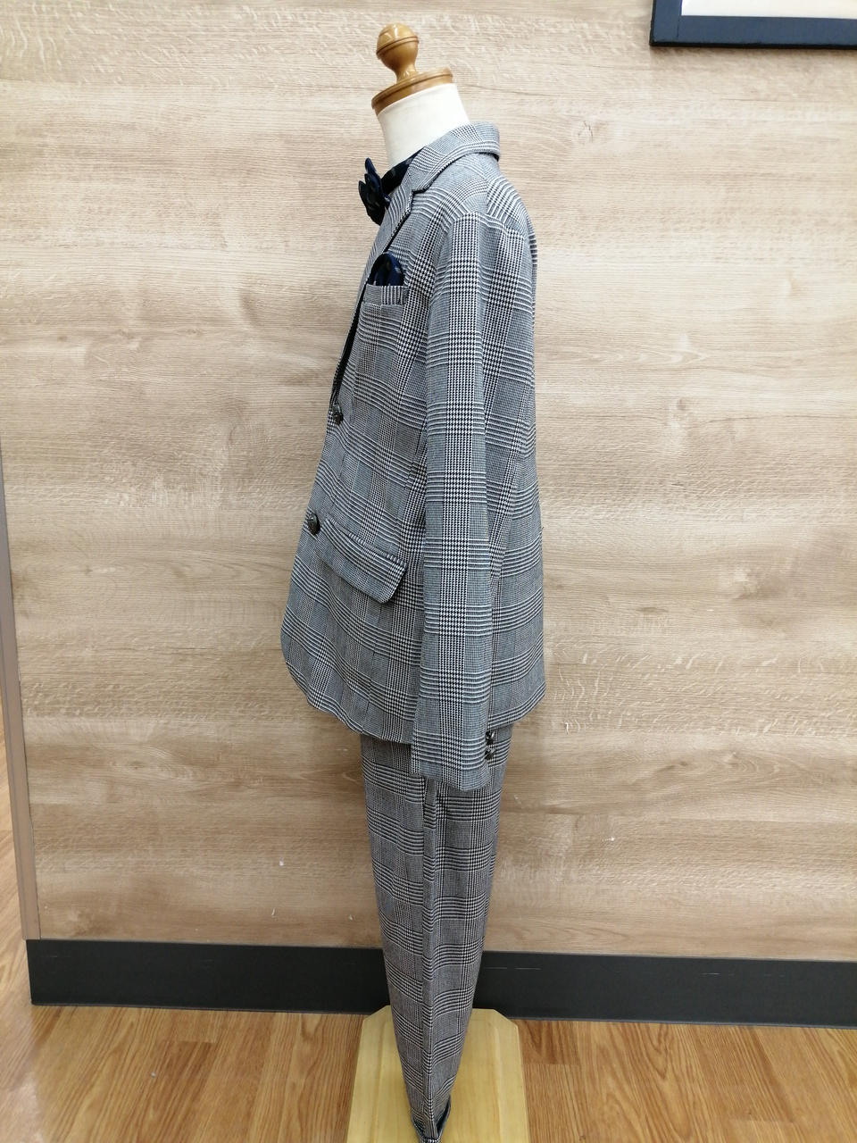 マネキン着用左側