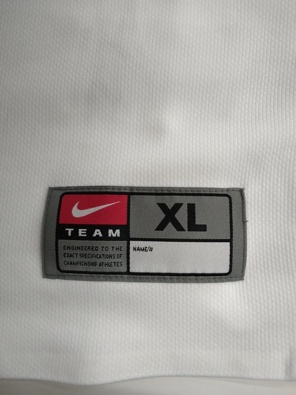 タグ上にうっすら汚れあり