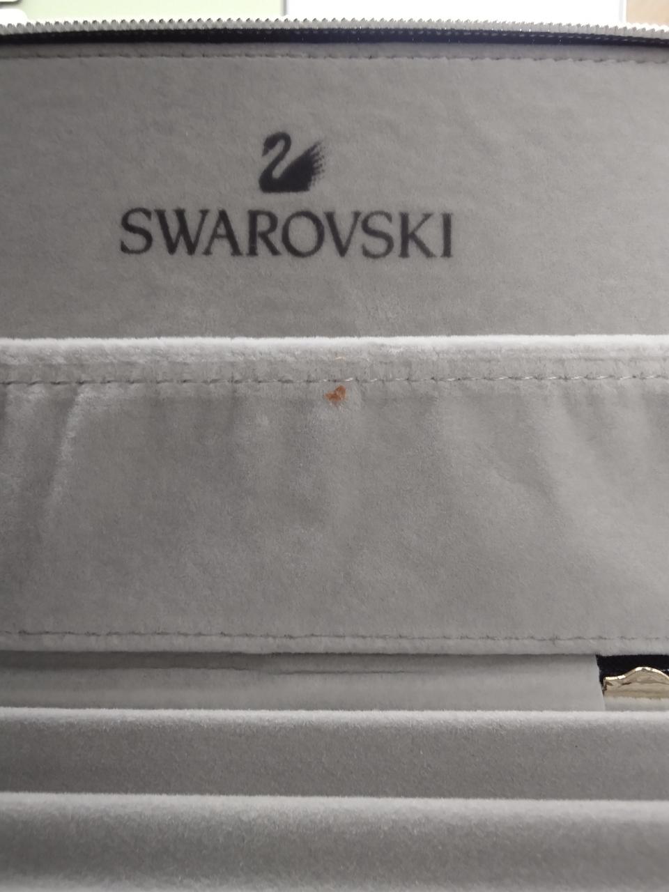 茶色の汚れあり