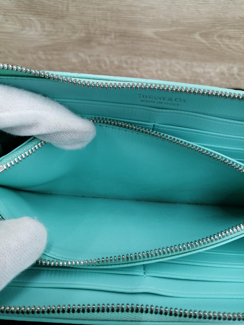 コインケースに黒ずみあります