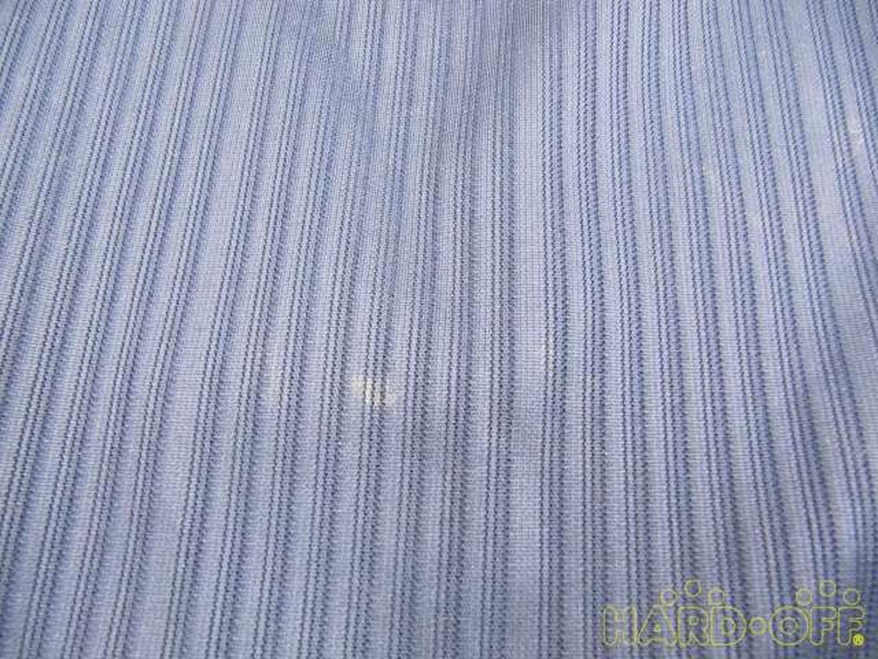 少しシミがあります