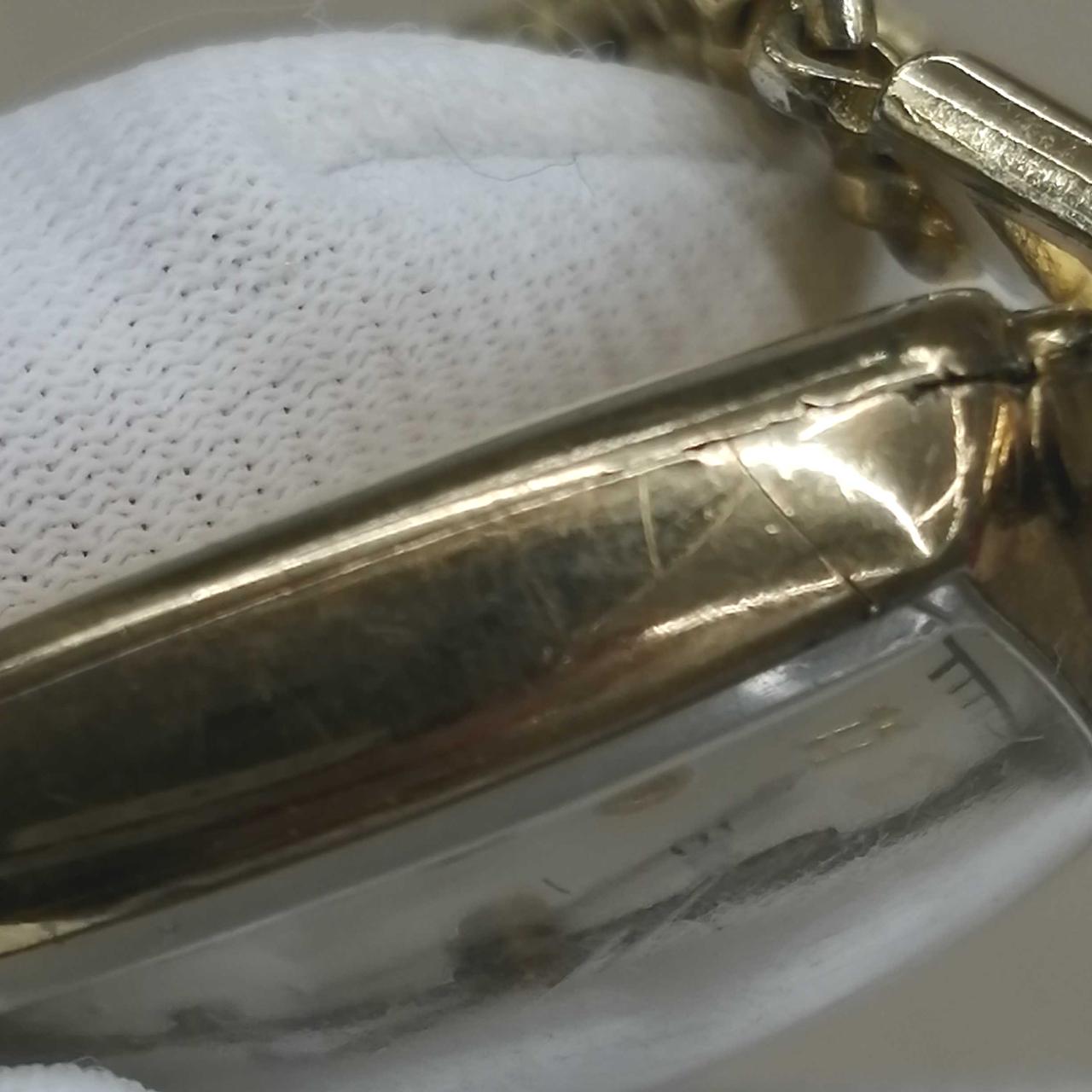 割れがあります