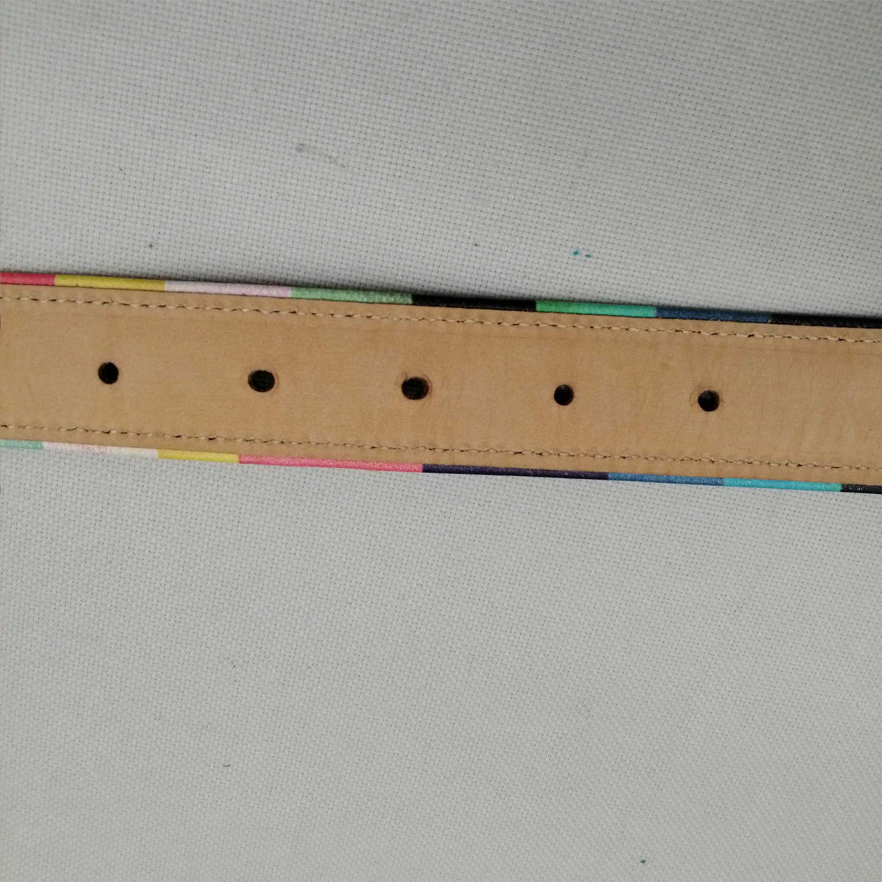 真ん中の穴が少々使用感あります